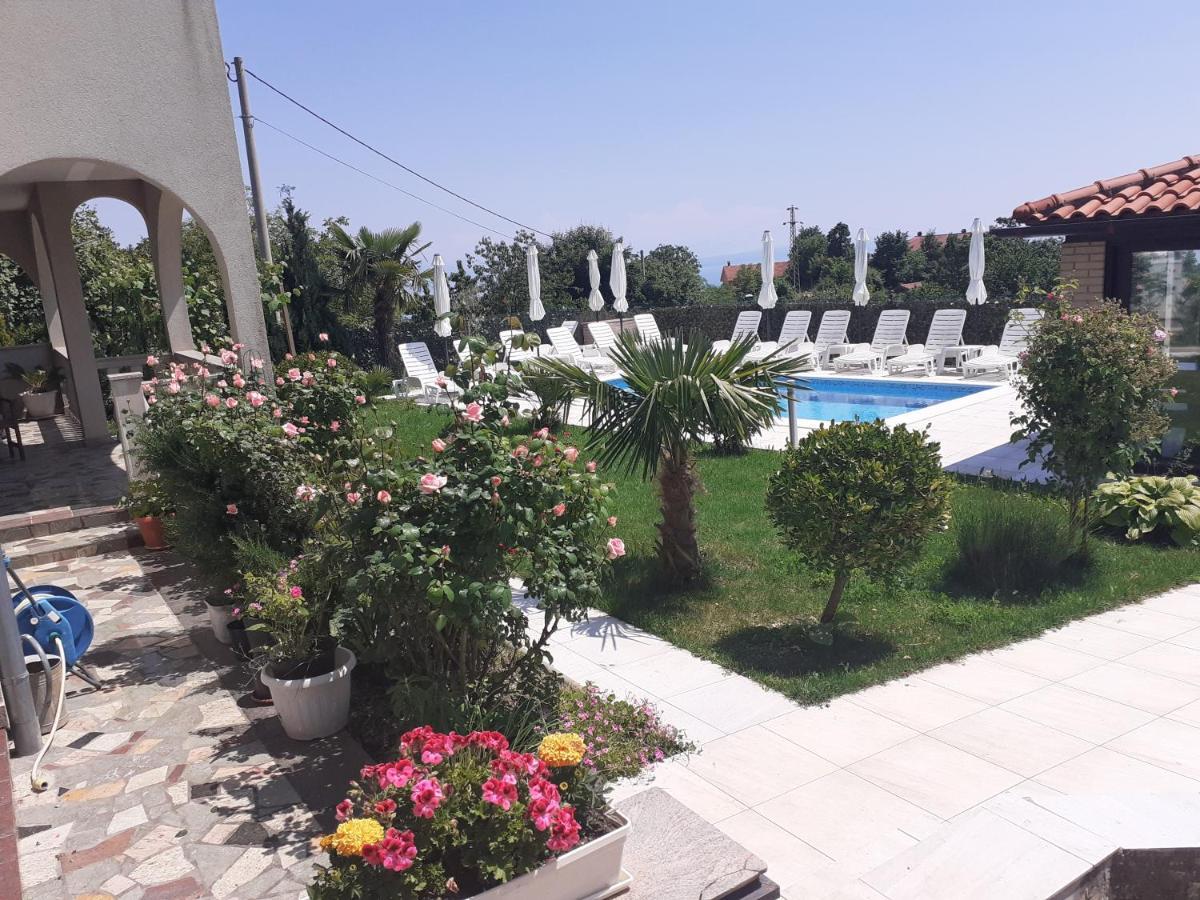 אופטיה Apartments Ljubas מראה חיצוני תמונה