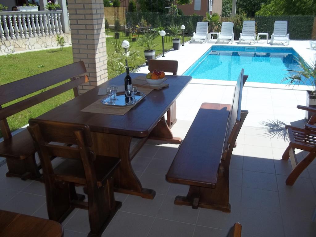 אופטיה Apartments Ljubas חדר תמונה